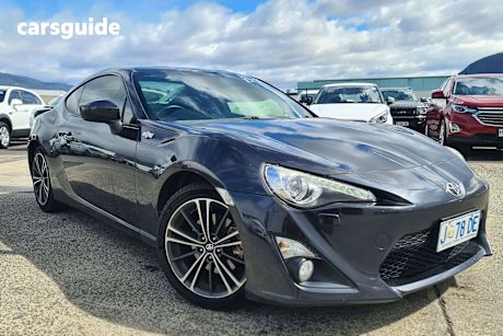 Grey 2015 Toyota 86 Coupe Gts
