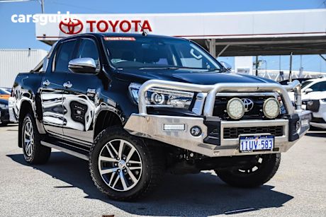 Black 2019 Toyota Hilux Double Cab Pick Up Sr5 (4X4)