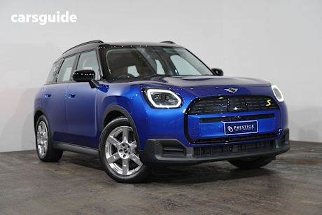 Blue 2024 Mini Countryman Wagon Se All4 Classic (Bev)