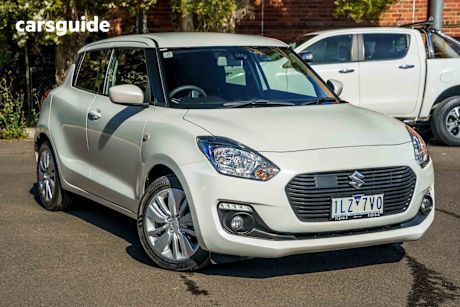 White 2017 Suzuki Swift Hatchback Gl Navigator