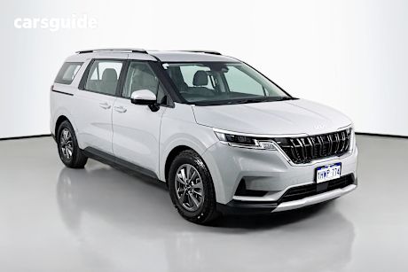 White 2023 Kia Carnival Wagon S