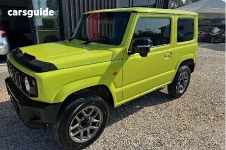 Green 2023 Suzuki Jimny Wagon Heritage Limited Edition