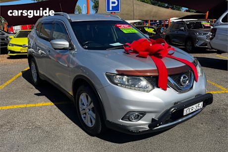 Silver 2014 Nissan X-Trail Wagon St-L (4X4)
