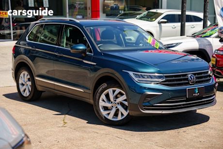 Blue 2023 Volkswagen Tiguan Wagon 110Tsi Life