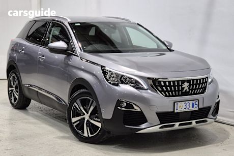 Silver 2018 Peugeot 3008 Wagon Allure