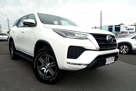 White 2023 Toyota Fortuner Wagon Gx