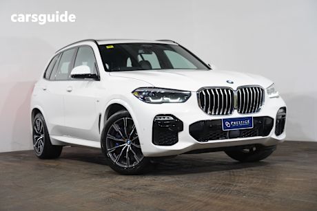 White 2019 BMW X5 Wagon Xdrive 30D
