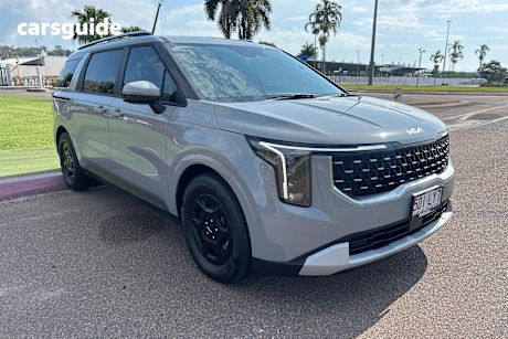 Silver 2024 Kia Carnival Wagon S