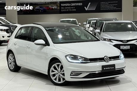 White 2019 Volkswagen Golf Hatchback 110 Tsi Highline