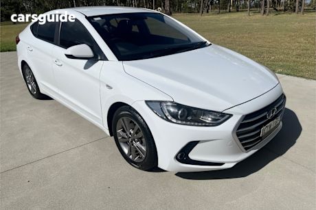 White 2016 Hyundai Elantra Sedan Active 2.0 Mpi