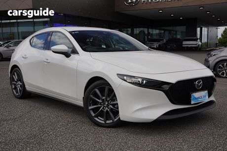 White 2020 Mazda 3 Hatchback G20 Touring