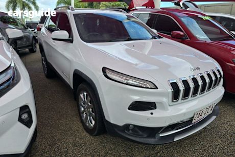 White 2014 Jeep Cherokee Wagon Limited (4X4)