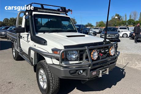 White 2009 Toyota Landcruiser Cab Chassis Gxl (4X4)
