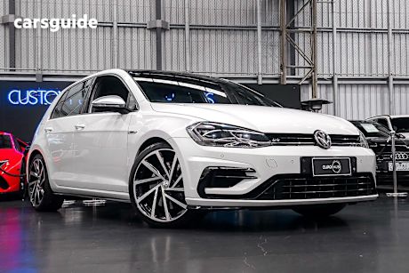White 2018 Volkswagen Golf Hatchback R