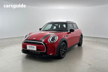 Red 2021 Mini Cooper Hatchback Classic 5D Hatch