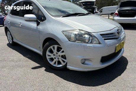 Silver 2012 Toyota Corolla Hatchback Levin Zr