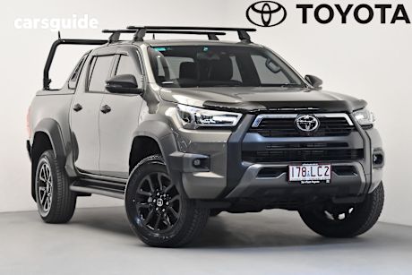 Bronze 2024 Toyota Hilux Double Cab Pick Up Rogue 48V (4X4)