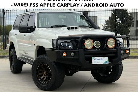 White 2013 Nissan Patrol SUV ST