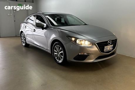 Silver 2015 Mazda 3 Hatchback Neo