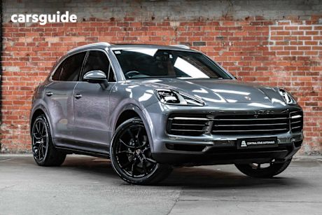 Grey 2018 Porsche Cayenne Wagon