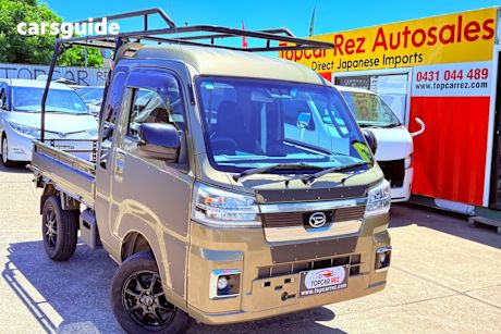 Green 2022 Daihatsu HI-JET Cab Chassis Jumbo