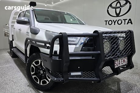 White 2022 Toyota Hilux Double Cab Pick Up Sr5 (4X4)