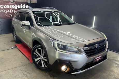 Gold 2018 Subaru Outback Wagon 2.5I Premium