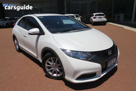 White 2013 Honda Civic Hatchback Vti-S