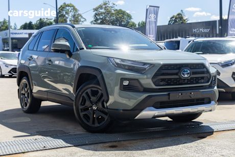 Green 2024 Toyota RAV4 Wagon Edge (Awd) Hybrid