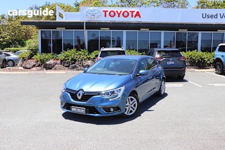 Blue 2017 Renault Megane Hatchback Life