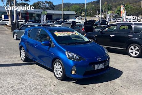 Blue 2013 Toyota Prius C Hatchback Hybrid