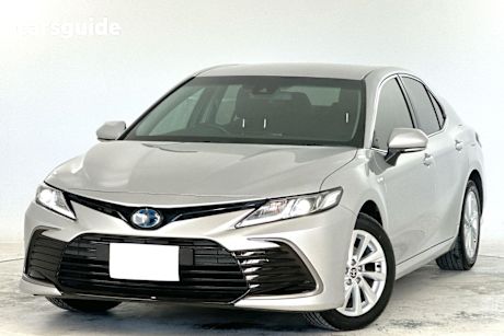 Silver 2024 Toyota Camry Sedan Ascent