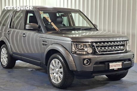 Grey 2016 Land Rover Discovery Wagon Tdv6