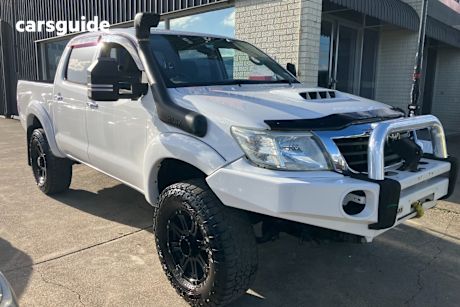 White 2011 Toyota Hilux Dual Cab Pick-up Sr (4X4)