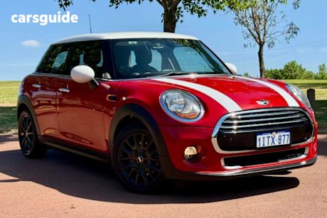 Red 2017 Mini Cooper Hatchback 5D Hatch