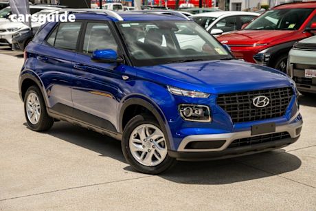 Blue 2025 Hyundai Venue Wagon Elite (Black) Sunroof