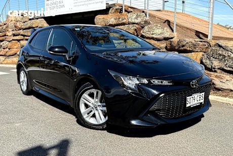 Black 2019 Toyota Corolla Hatchback Ascent Sport