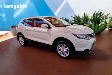 White 2016 Nissan Qashqai Wagon St (4X2)
