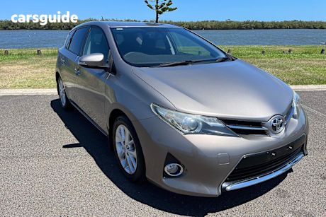 Bronze 2014 Toyota Corolla Hatchback Ascent Sport