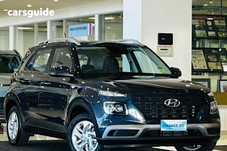 Blue 2024 Hyundai Venue Wagon