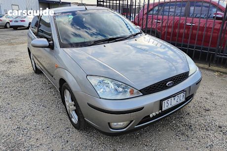 Silver 2002 Ford Focus Hatchback Zetec
