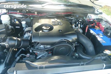 White 2011 Mitsubishi Triton Cab Chassis Glx (4X4)