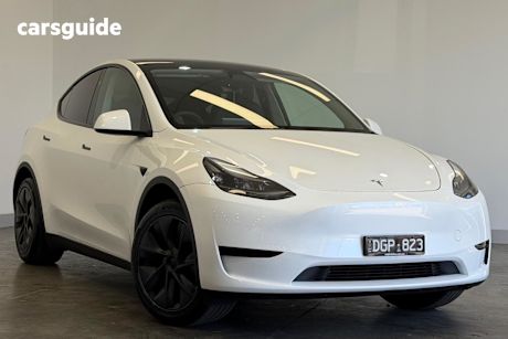 White 2024 Tesla Model Y Wagon Rear-Wheel Drive