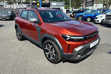 Red 2025 Renault Duster Wagon Evolution (4X2)