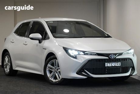 White 2022 Toyota Corolla Hatchback Ascent Sport Hybrid