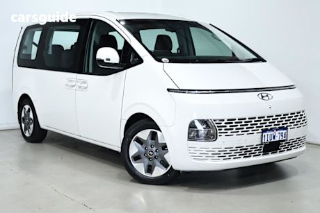 White 2022 Hyundai Staria Wagon