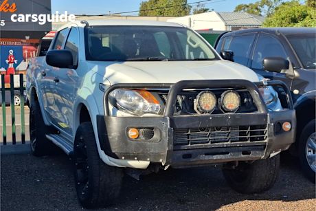 White 2016 Mitsubishi Triton Dual Cab Utility Glx Plus (4X4)