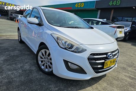 White 2017 Hyundai I30 Hatchback Active