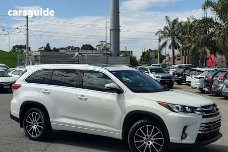 White 2018 Toyota Kluger Wagon Grande (4X2)
