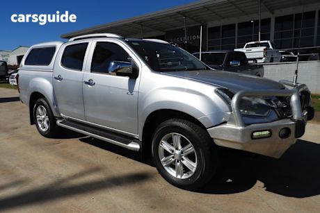 Silver 2017 Isuzu D-MAX Crew Cab Utility Ls-Terrain Hi-Ride (4X4)
